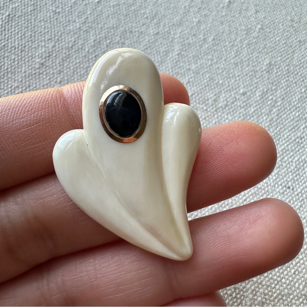 Vintage Bone Onyx 14k gold Single Earring
